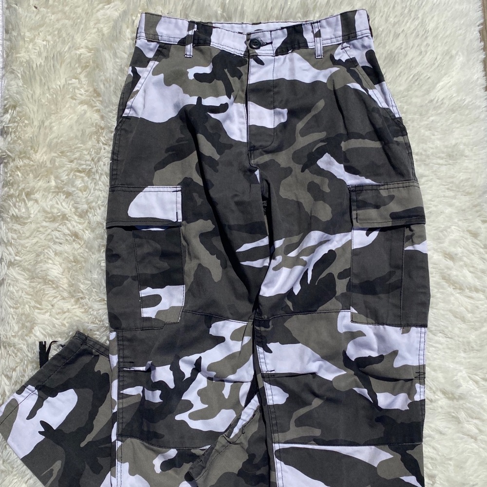 Camo Highwaisted Pants